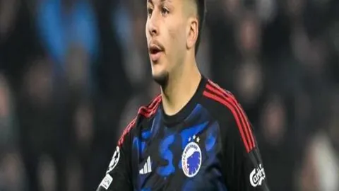 《申花重磅引援！盖伊转会费直冲180万英镑天花板》